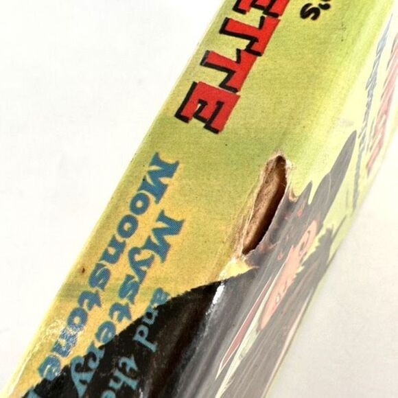 Vintage Walt Disney's Annette Mystery Series Lot of 2 Books Fiction Hardcover - Picture 10 of 16